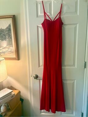 PROM Dress City Triangles Red Long Gown Size 1 *flaw*